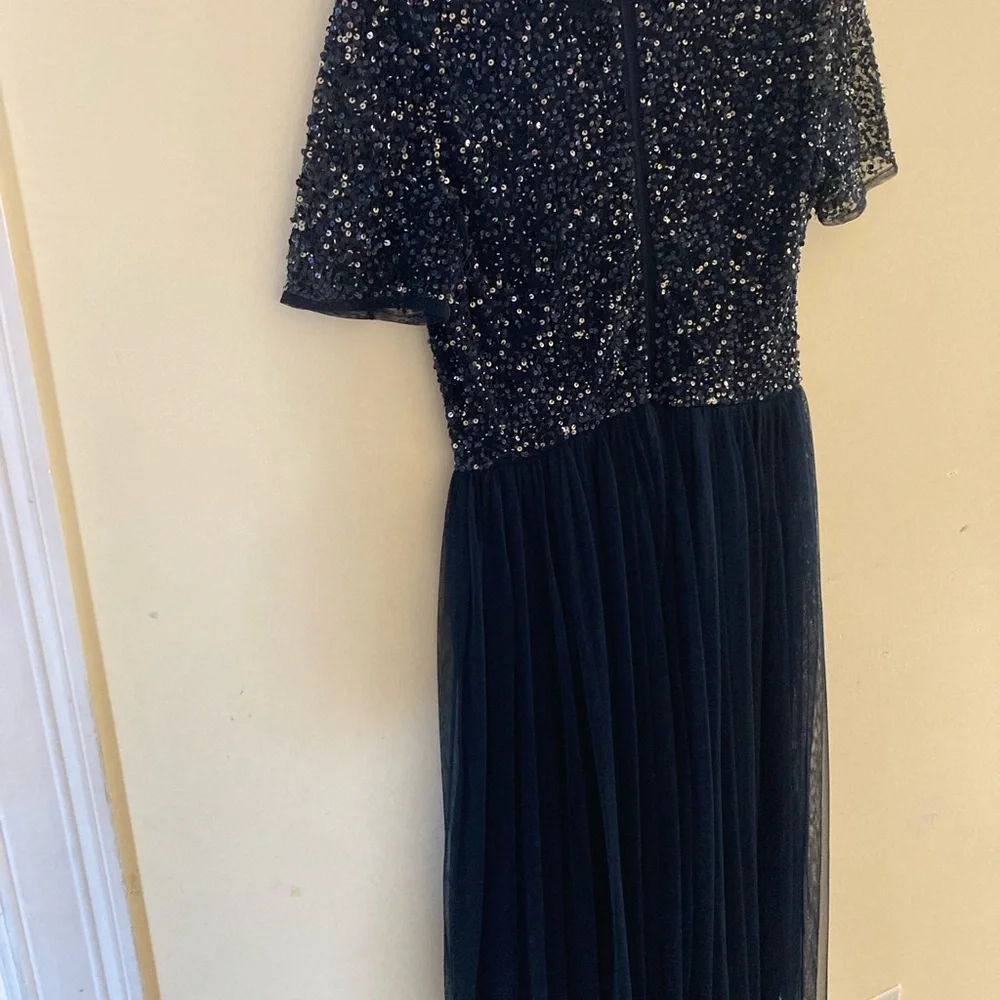 Women’s Sequined Dress - Picture 3 of 4